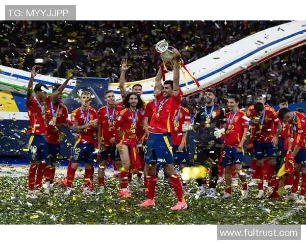 伦敦举办欧洲杯冠军颁奖仪式，点燃足球荣耀之夜